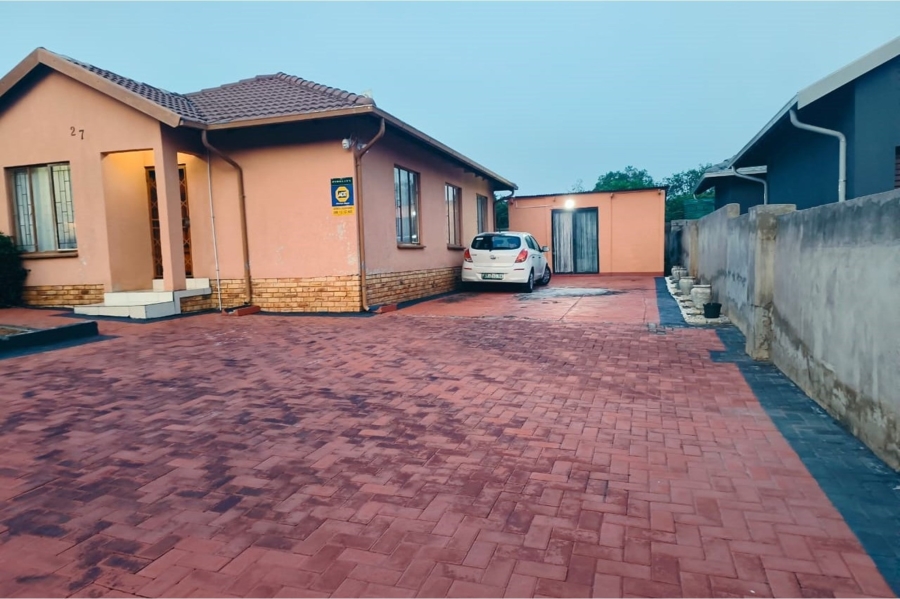 3 Bedroom Property for Sale in Tlhabane West North West